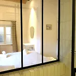 3-bedroom With Panoramic View 펜션 Gesves